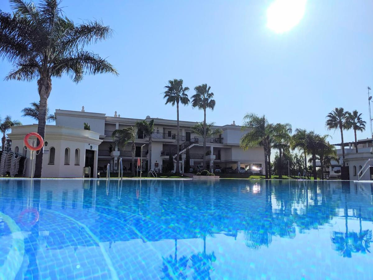 Apartment Lorcrimar V, *